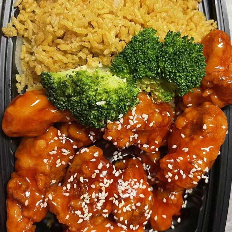 L29. Sesame Chicken