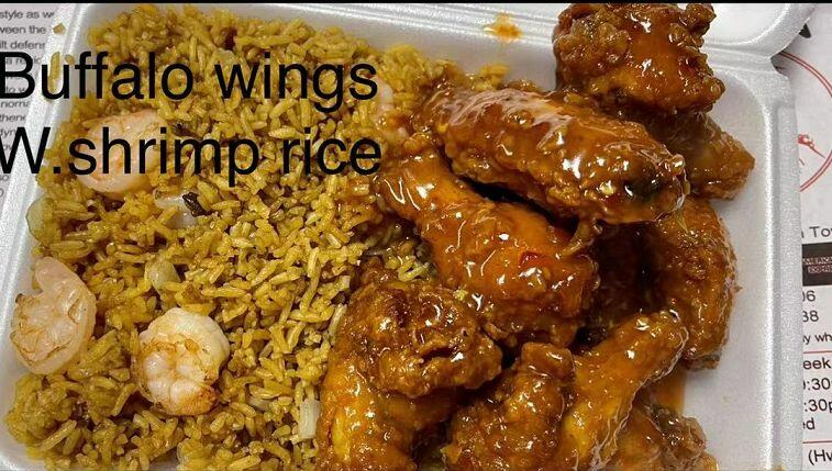 Hot Wings with Fried Rice